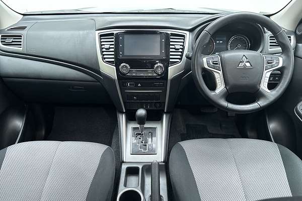 2022 Mitsubishi Triton GLX-R MR Rear Wheel Drive