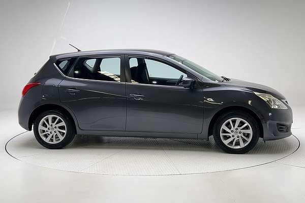 2014 Nissan Pulsar ST C12
