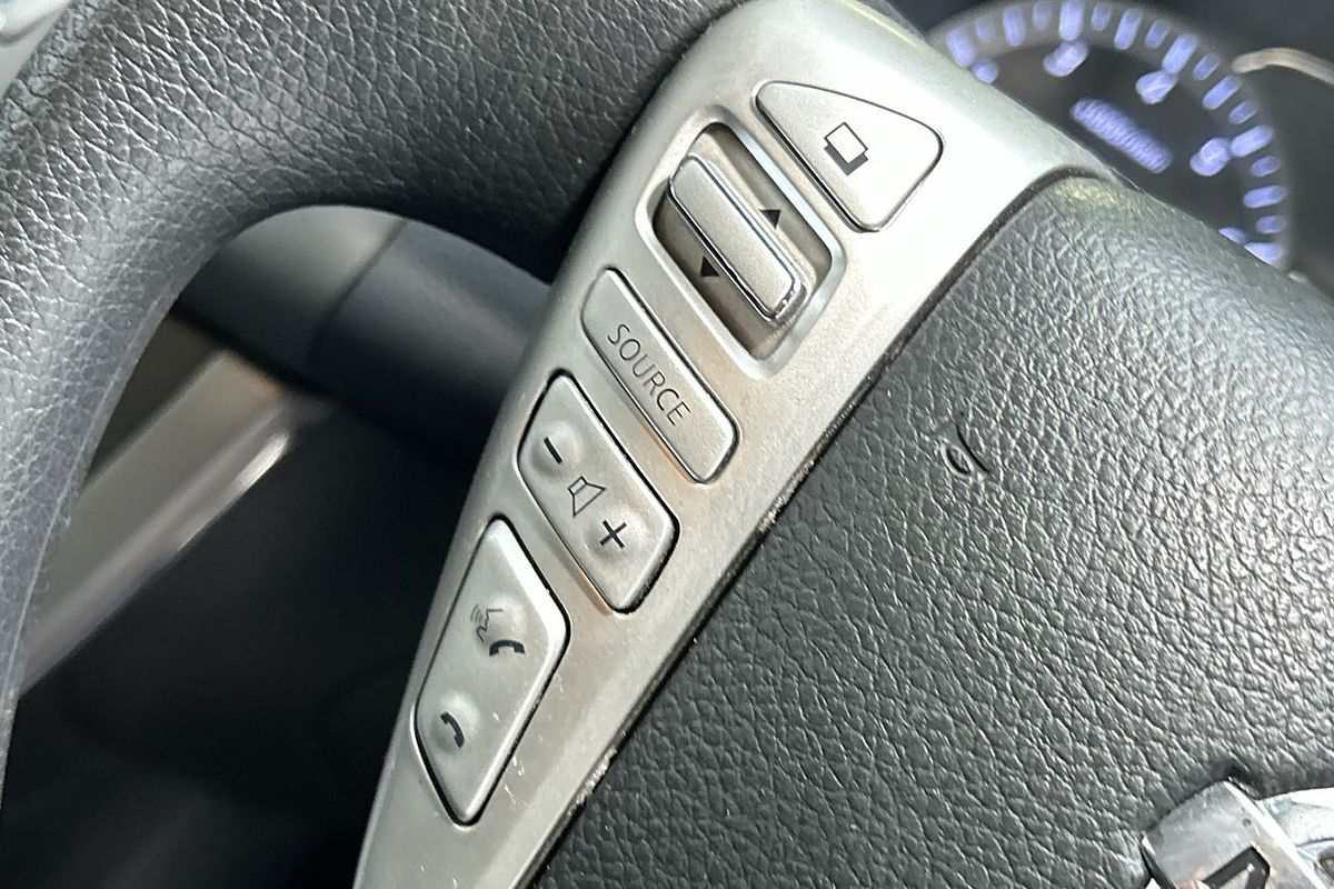 2014 Nissan Pulsar ST C12