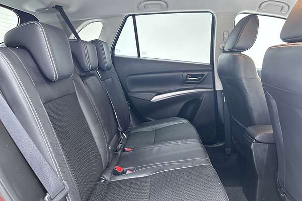 2023 Suzuki S-Cross GLX JYB