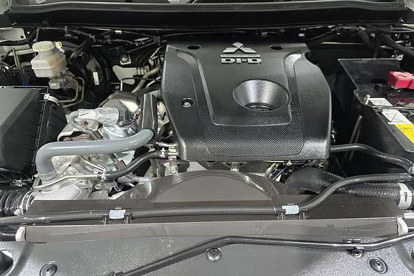 2022 Mitsubishi Triton GLS MR 4X4