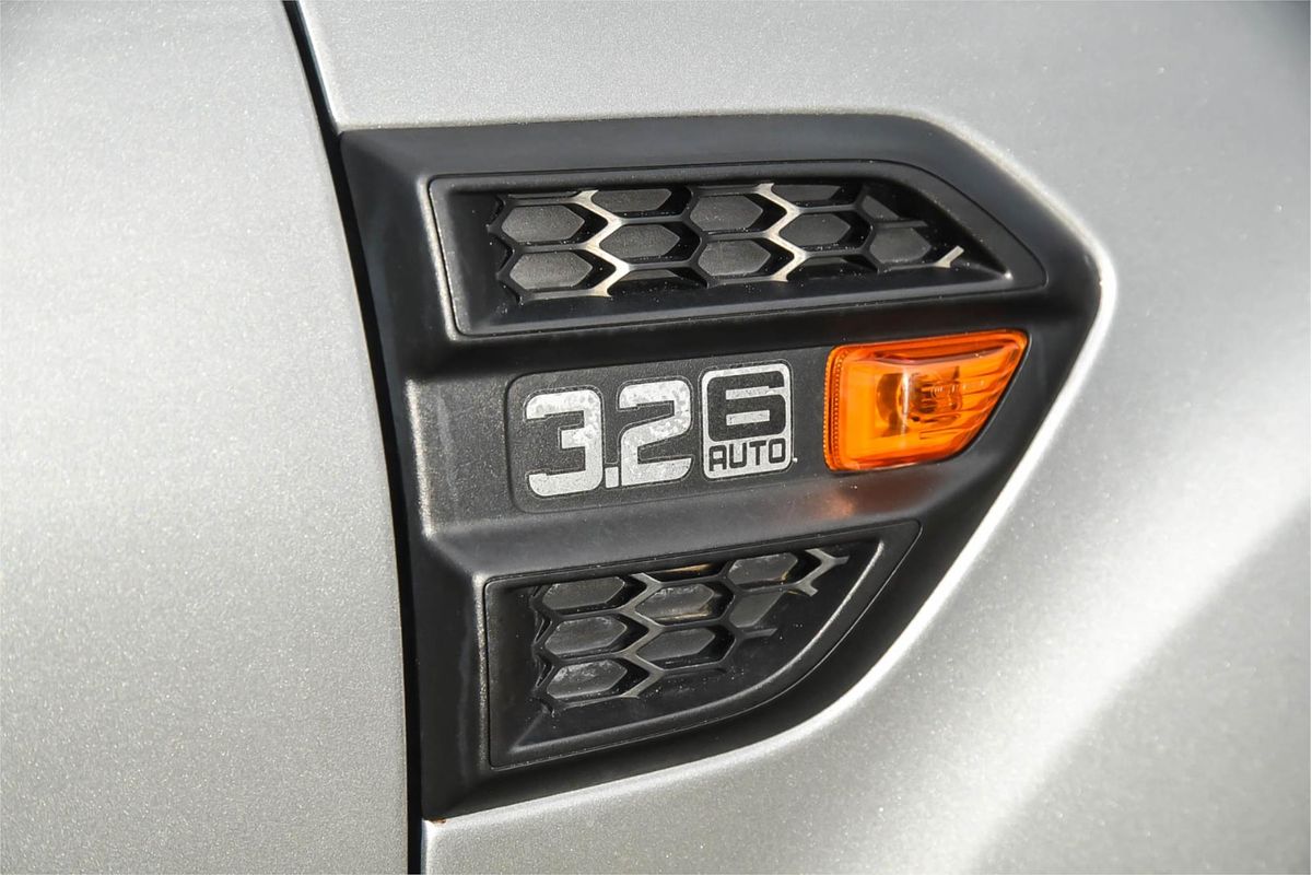 2016 Ford Everest Ambiente UA 3.2L