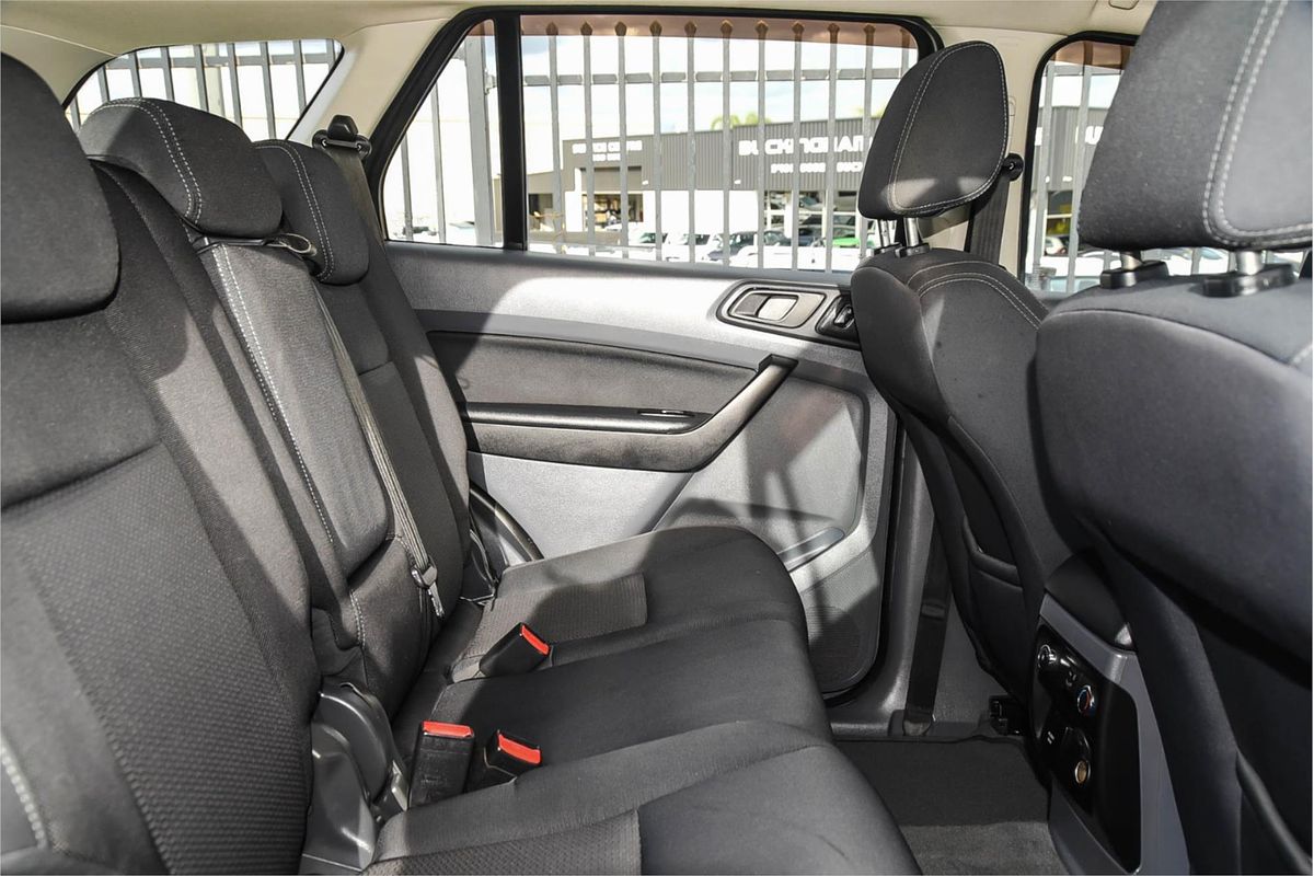 2016 Ford Everest Ambiente UA 3.2L