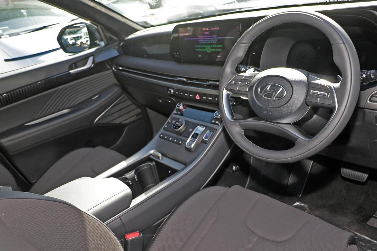 2025 Hyundai Palisade Calligraphy Black Ink LX2.V5