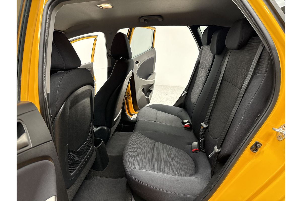 2015 Hyundai Accent Active RB3