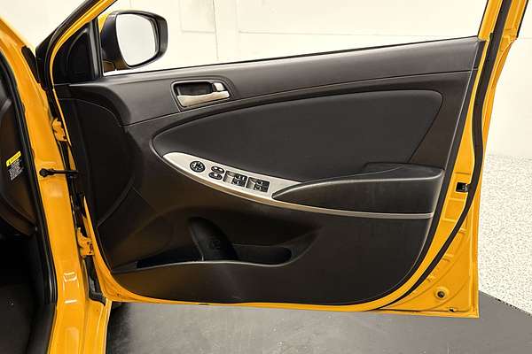 2015 Hyundai Accent Active RB3