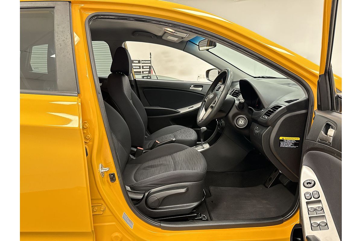 2015 Hyundai Accent Active RB3