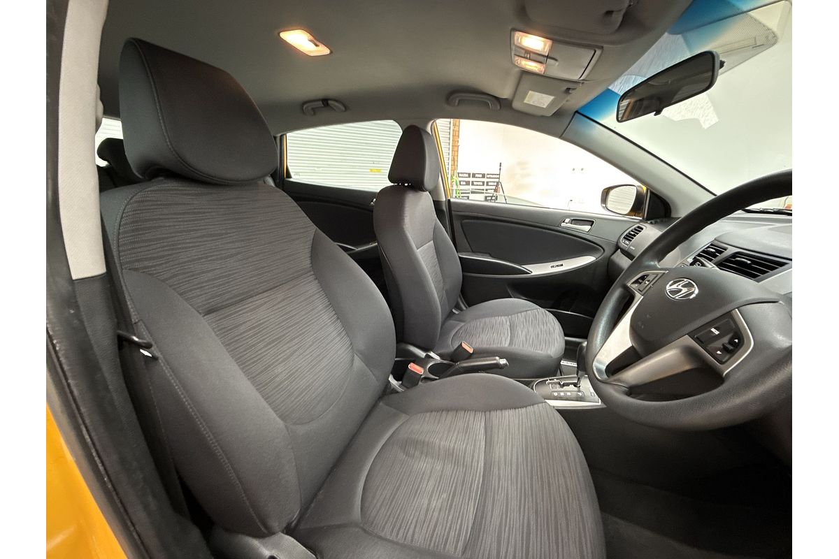 2015 Hyundai Accent Active RB3