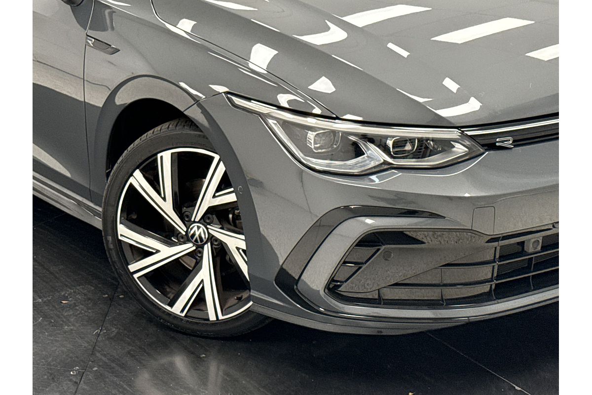 2022 Volkswagen Golf 110TSI R-Line 8