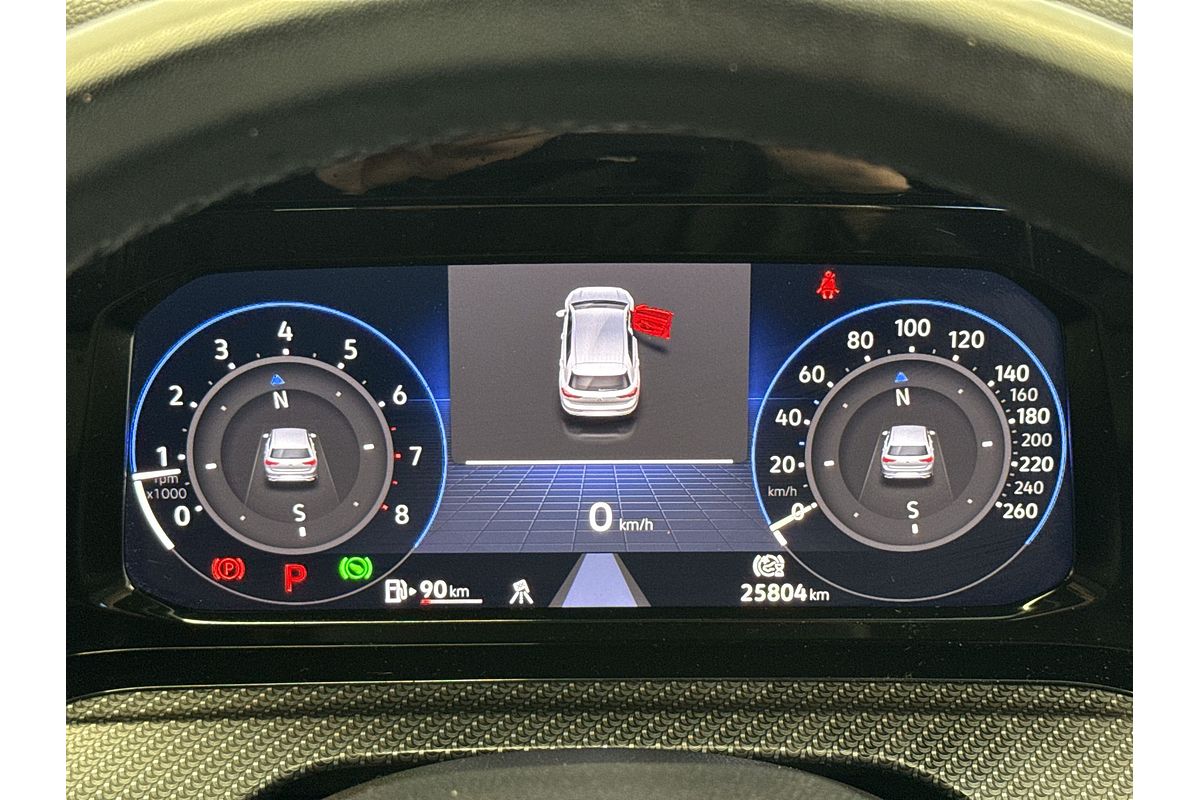 2022 Volkswagen Golf 110TSI R-Line 8