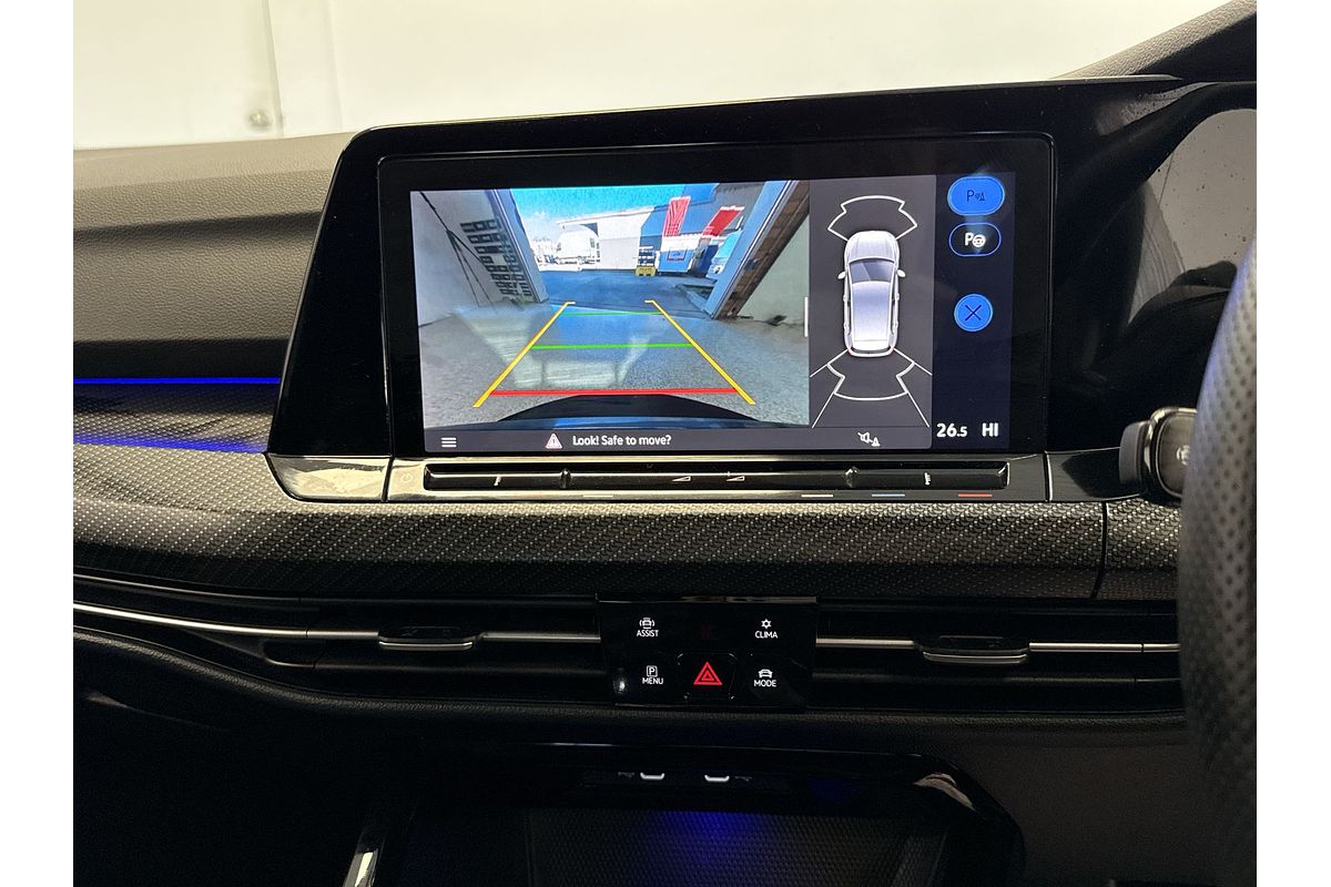 2022 Volkswagen Golf 110TSI R-Line 8