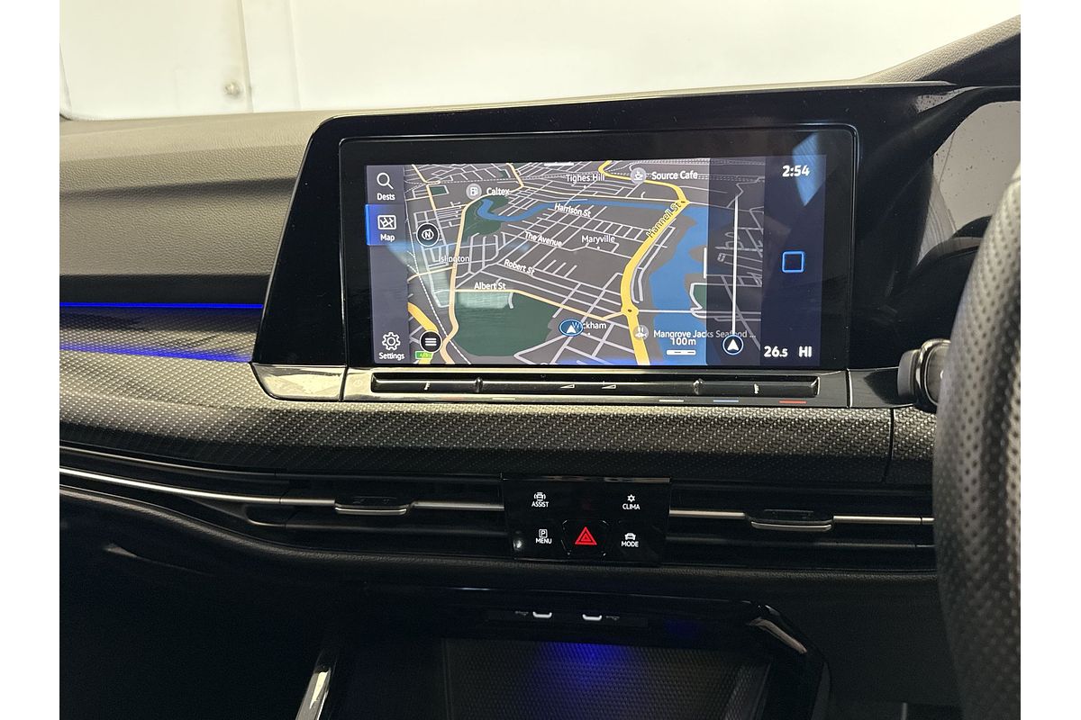 2022 Volkswagen Golf 110TSI R-Line 8