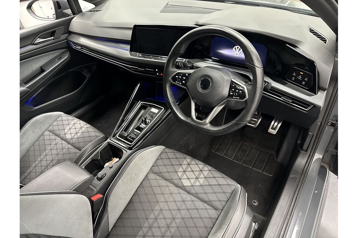 2022 Volkswagen Golf 110TSI R-Line 8