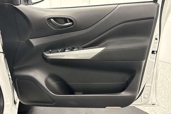 2023 Nissan Navara SL D23 Rear Wheel Drive