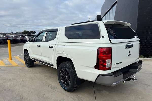 2024 Mitsubishi Triton GLX MV 4X4
