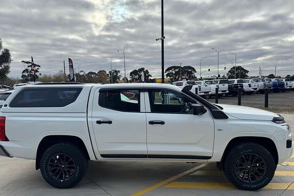 2024 Mitsubishi Triton GLX MV 4X4
