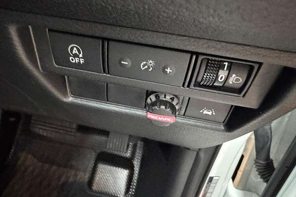2024 Mitsubishi Triton GLX MV 4X4