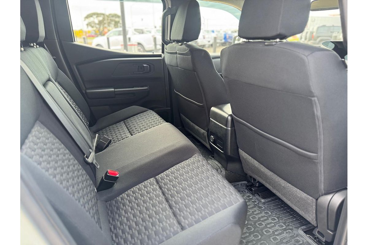 2024 Mitsubishi Triton GLX MV 4X4