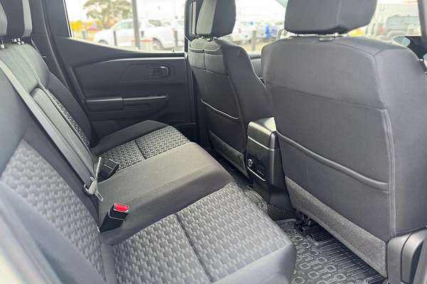 2024 Mitsubishi Triton GLX MV 4X4