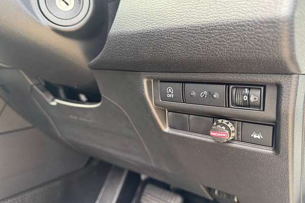 2024 Mitsubishi Triton GLX MV 4X4
