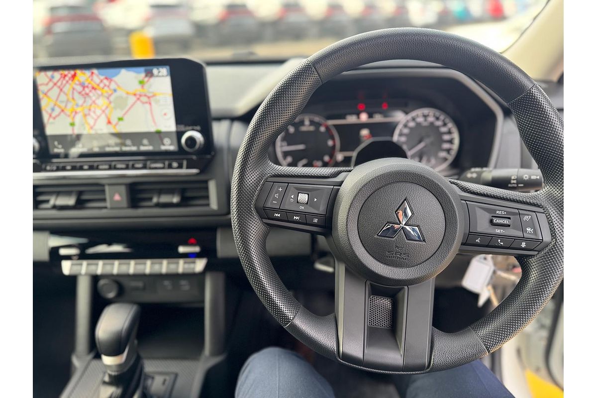 2024 Mitsubishi Triton GLX MV 4X4