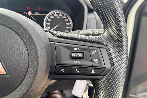 2024 Mitsubishi Triton GLX MV 4X4