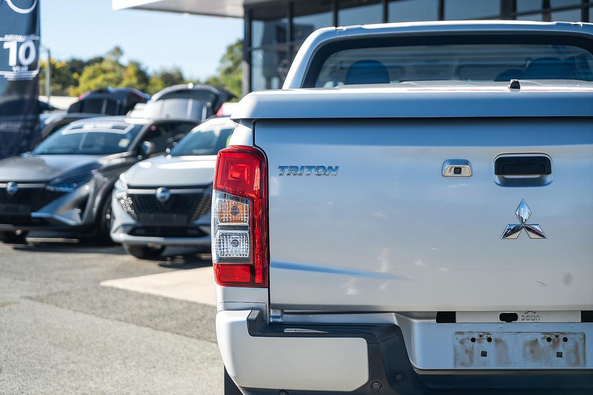 2019 Mitsubishi Triton GLX+ MR 4X4