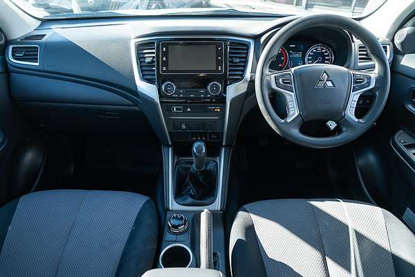 2019 Mitsubishi Triton GLX+ MR 4X4