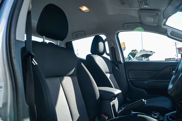 2019 Mitsubishi Triton GLX+ MR 4X4