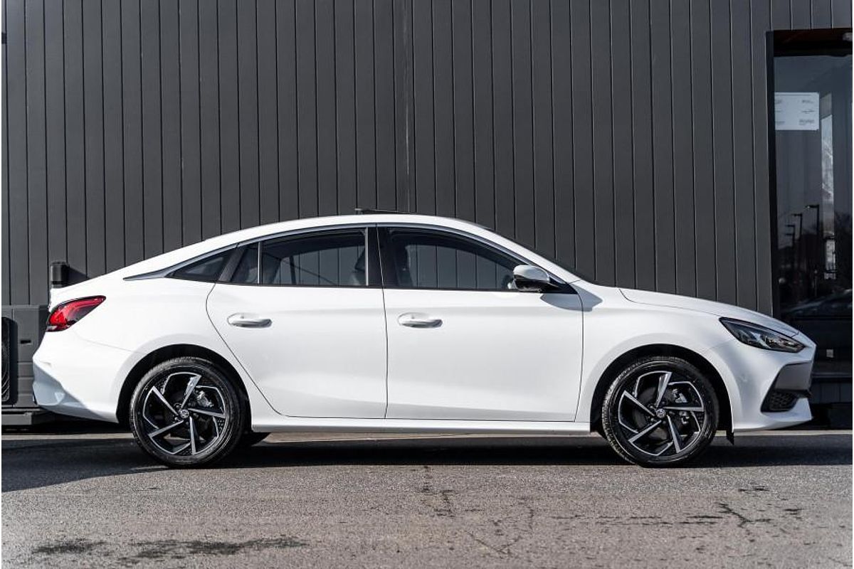 2024 MG MG5 Essence