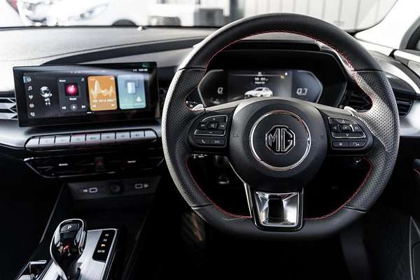 2024 MG MG5 Essence