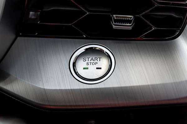 2024 MG MG5 Essence