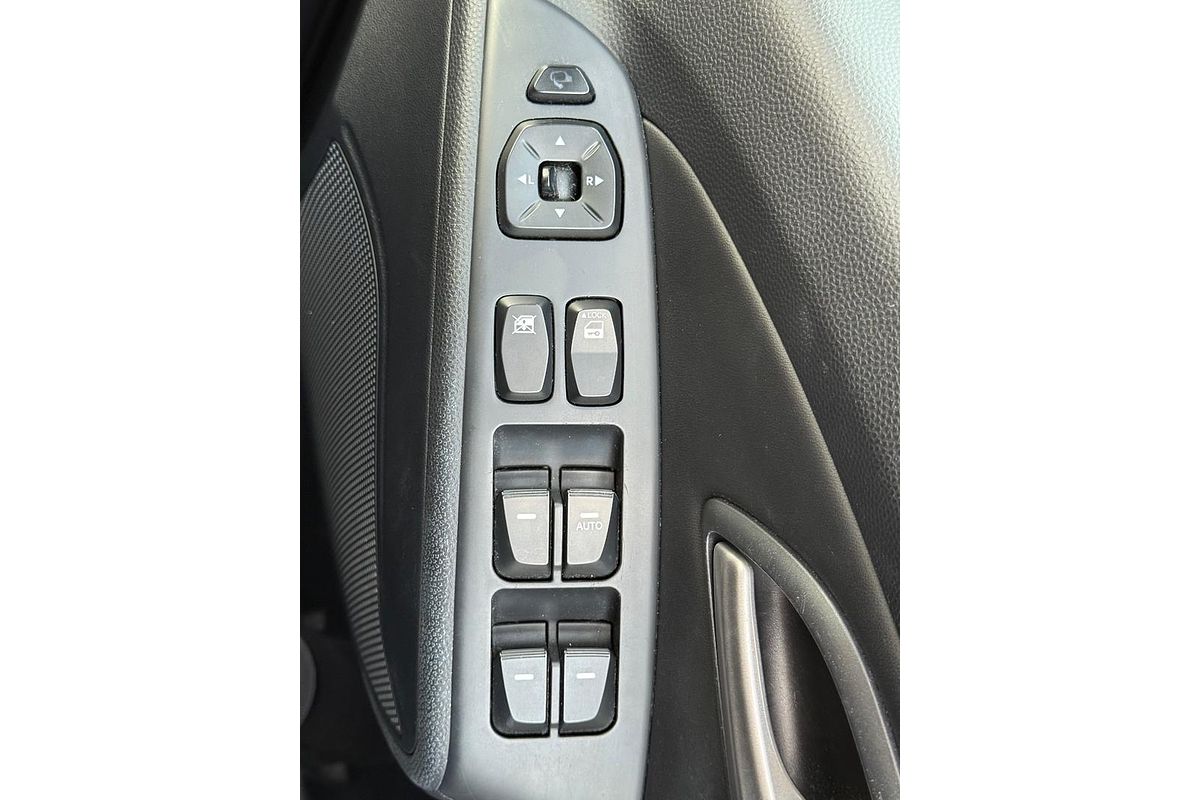 2013 Hyundai ix35 Highlander LM2