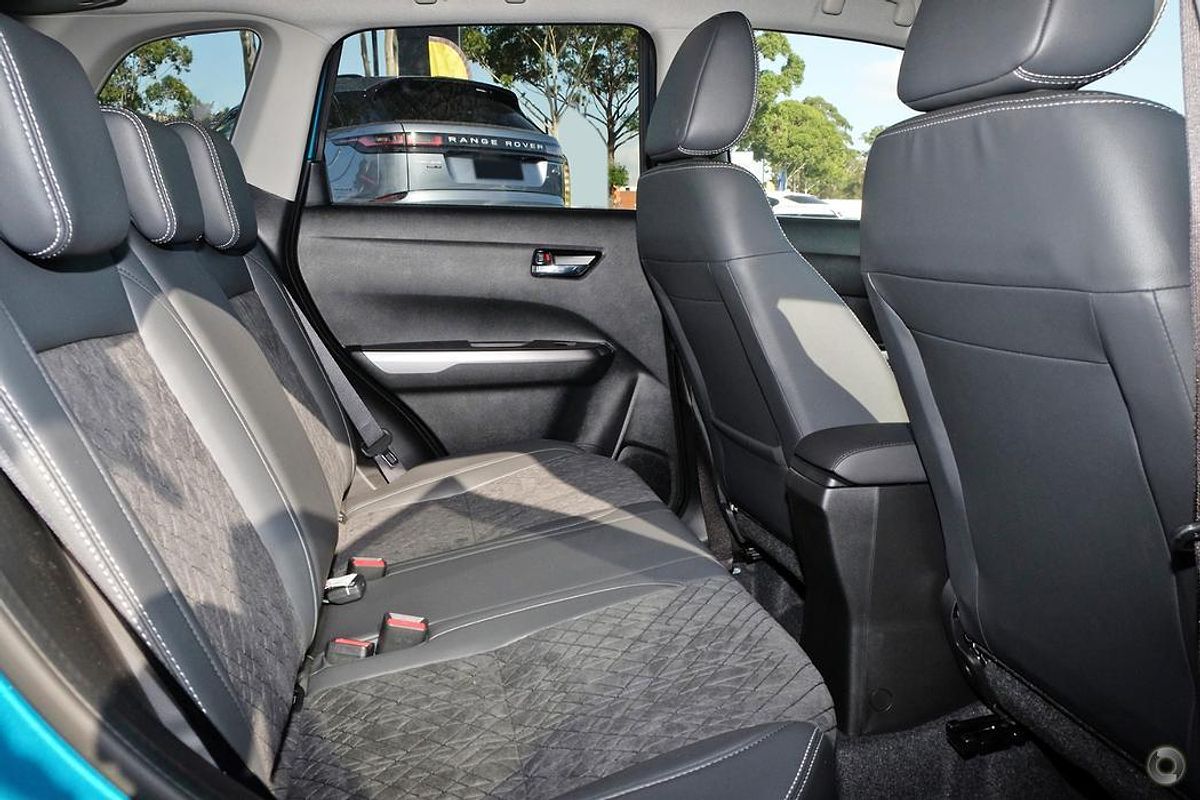 2023 Suzuki Vitara Turbo Shadow LY Series II