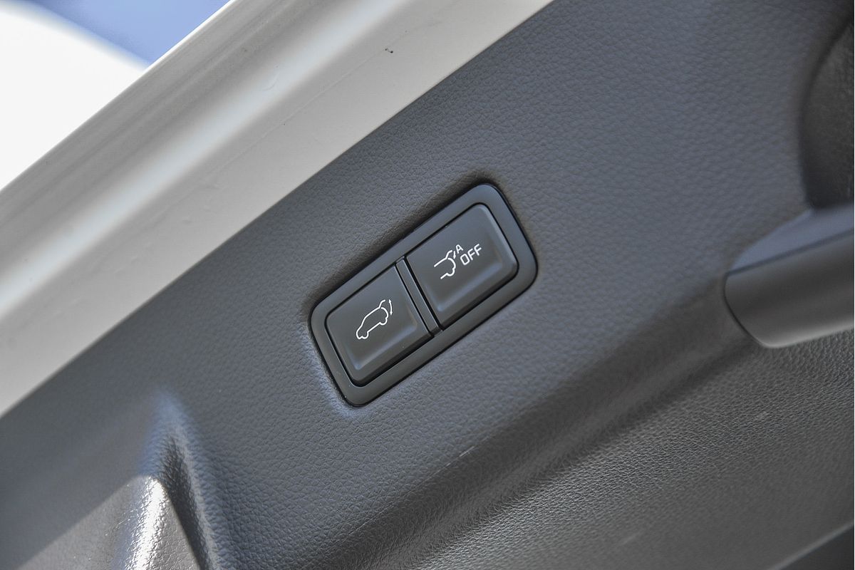 2024 Kia Carnival Platinum KA4