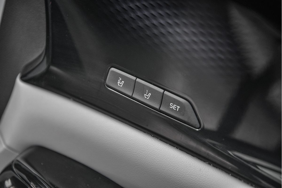 2024 Kia Carnival Platinum KA4