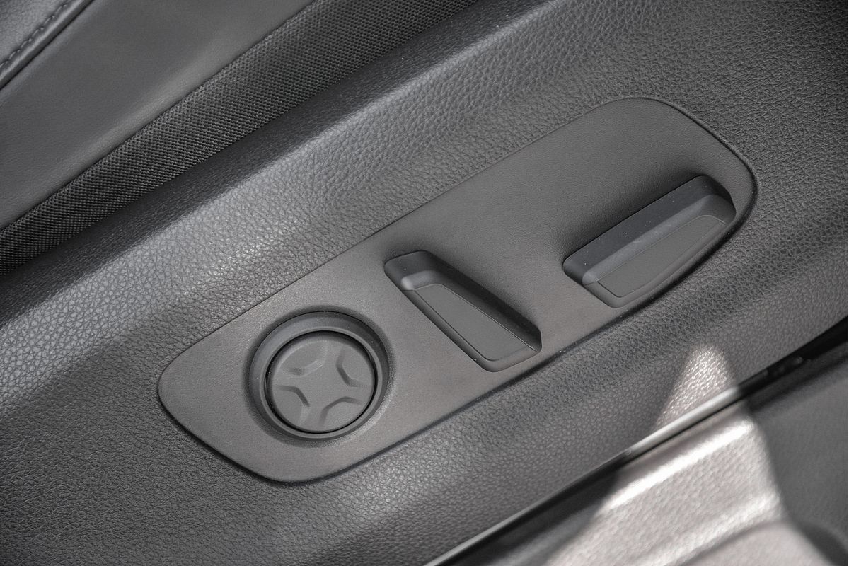 2024 Kia Carnival Platinum KA4