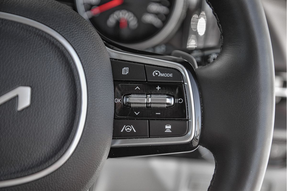 2024 Kia Carnival Platinum KA4