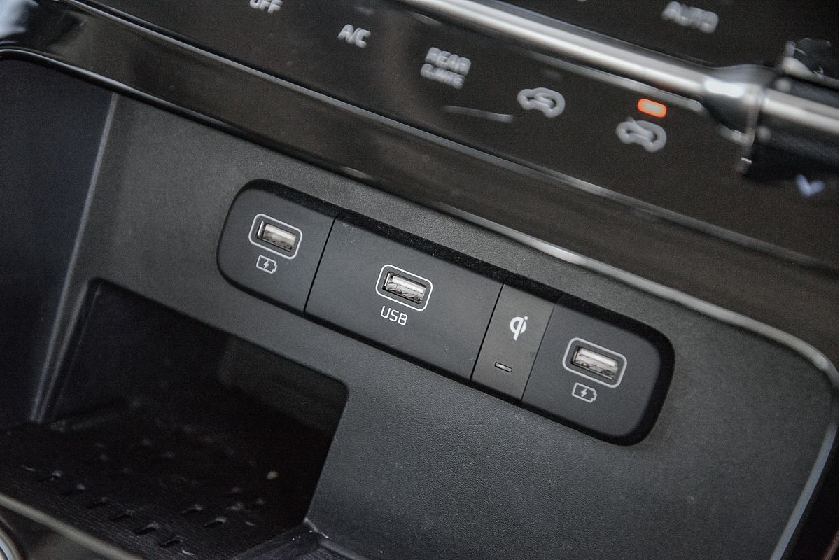 2024 Kia Carnival Platinum KA4