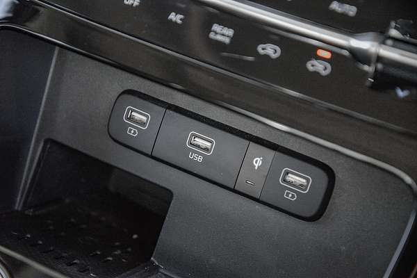 2024 Kia Carnival Platinum KA4
