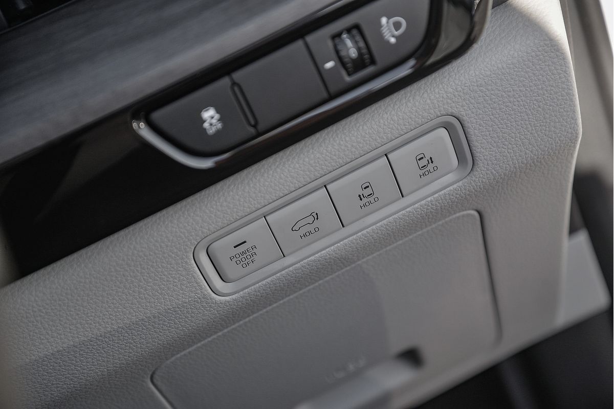2024 Kia Carnival Platinum KA4