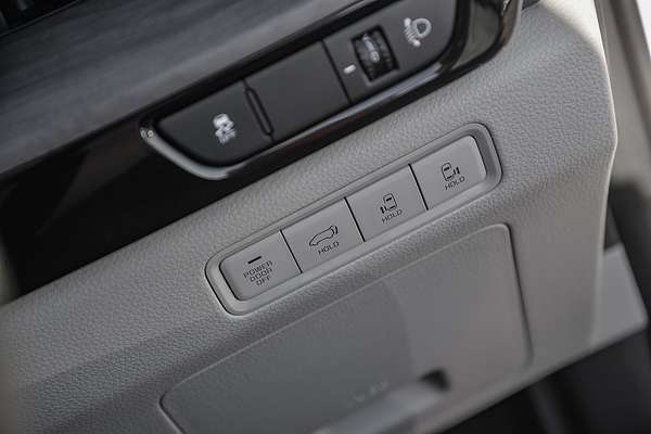 2024 Kia Carnival Platinum KA4