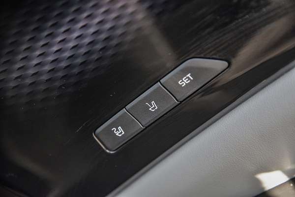 2022 Kia Carnival Platinum KA4