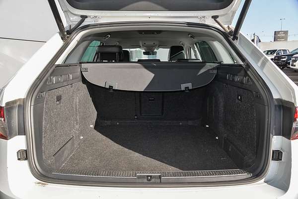 2022 SKODA Superb 162TSI Style NP