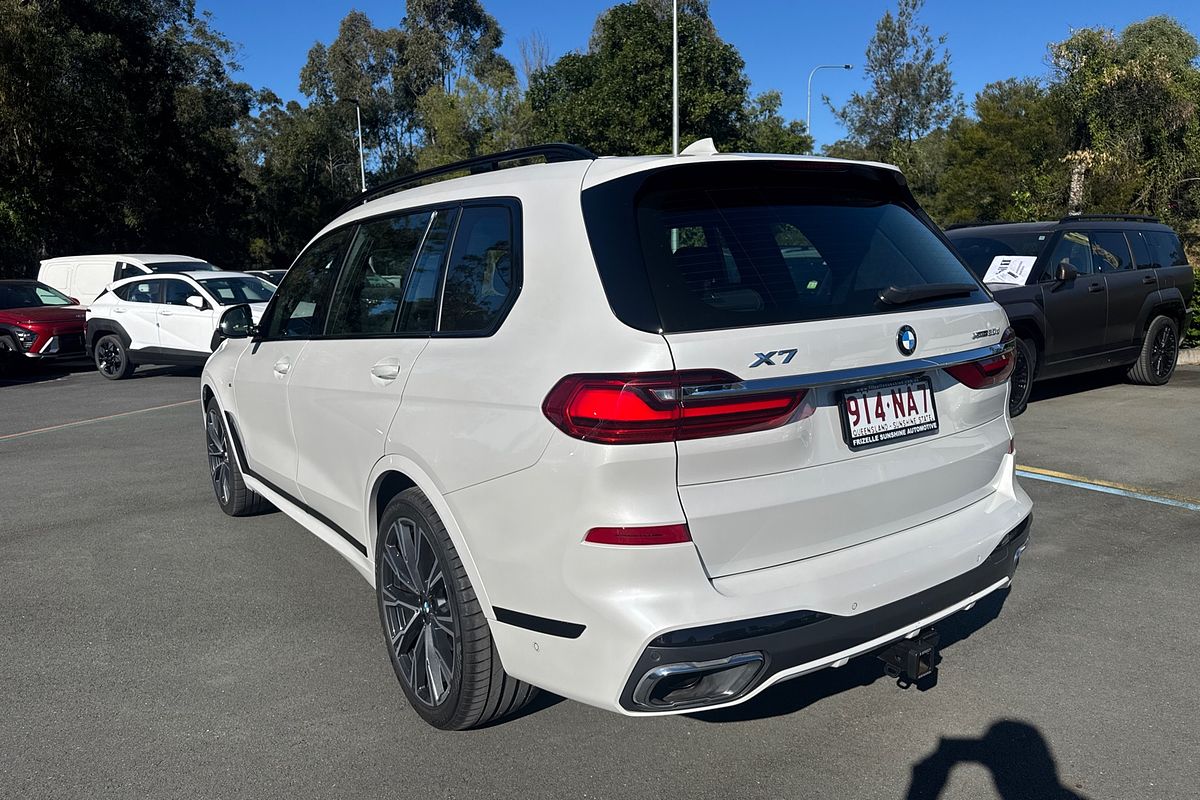 2022 BMW X7 xDrive30d G07