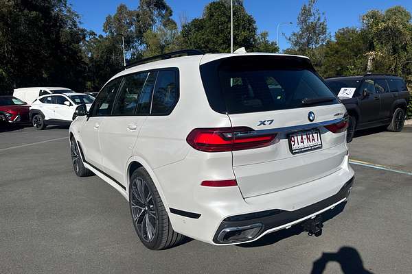 2022 BMW X7 xDrive30d G07