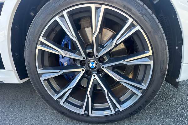 2022 BMW X7 xDrive30d G07