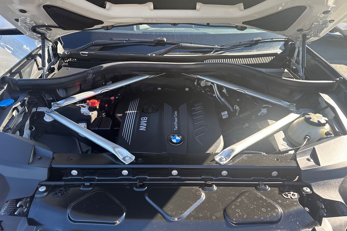 2022 BMW X7 xDrive30d G07