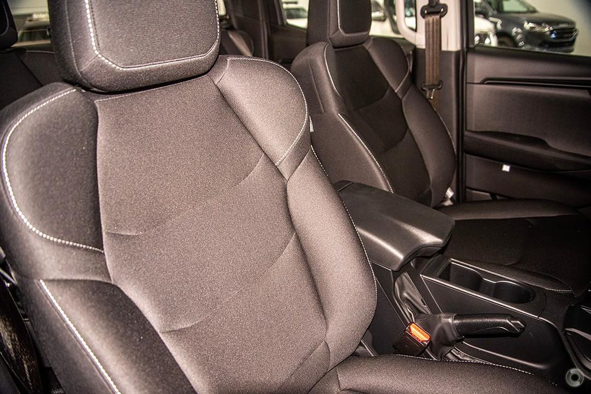 2025 Isuzu D-MAX SX 4X4