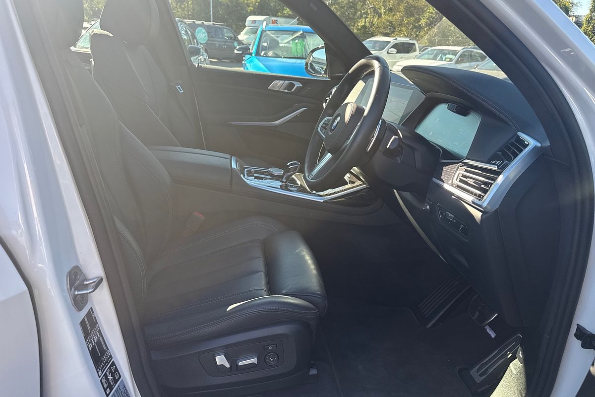 2022 BMW X7 xDrive30d G07